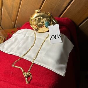COPY - COPY - NEW ZARA Gold meteorito bag size M 🇺🇸 USA asking $69